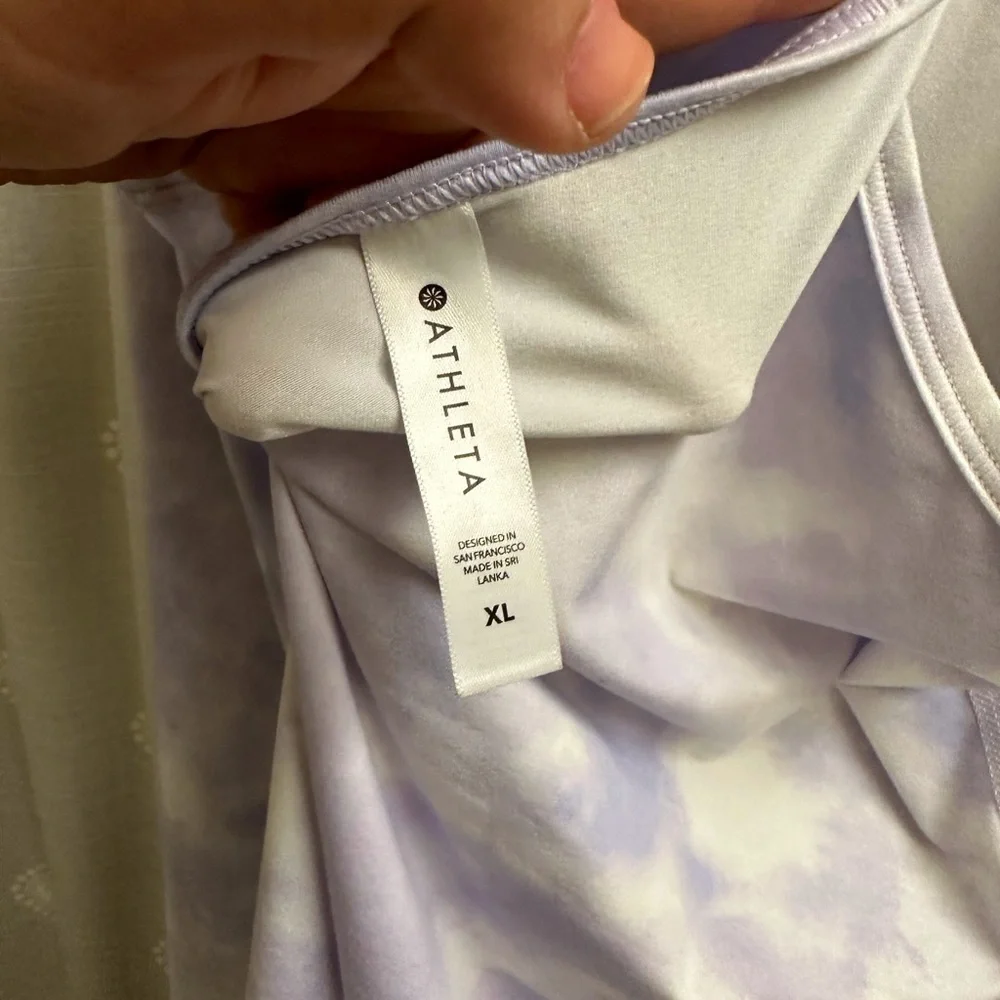 Athleta tank top shirt size XL like new
Dark pink color 
Tags: Lululemon, Nike - Picture 5 of 6